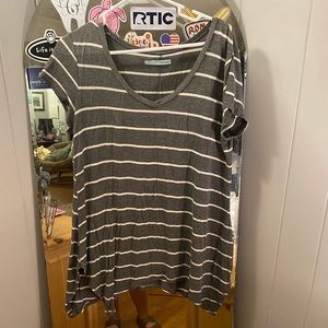 Cute lines shirt!